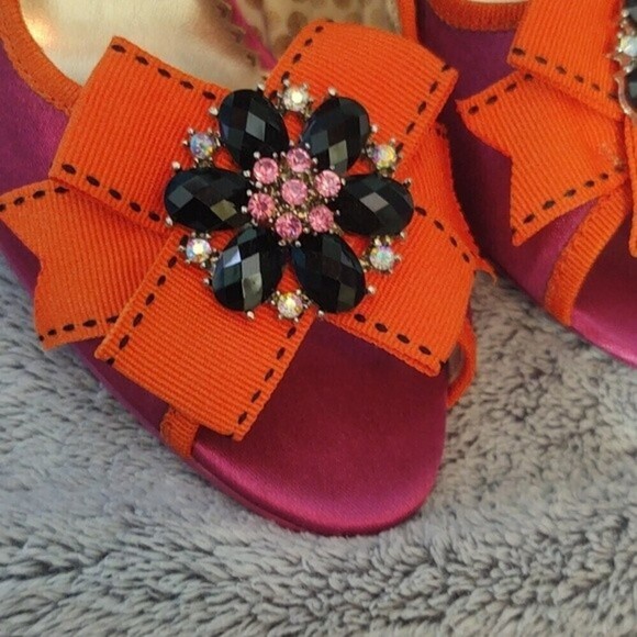 Elegant Pink and Orange Heels - Picture 3 of 11